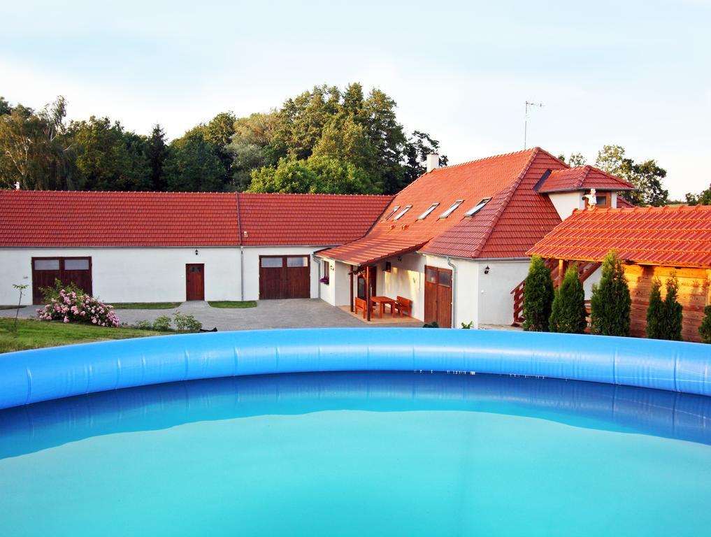 U Slunce Lägenhet Cizov  Exteriör bild